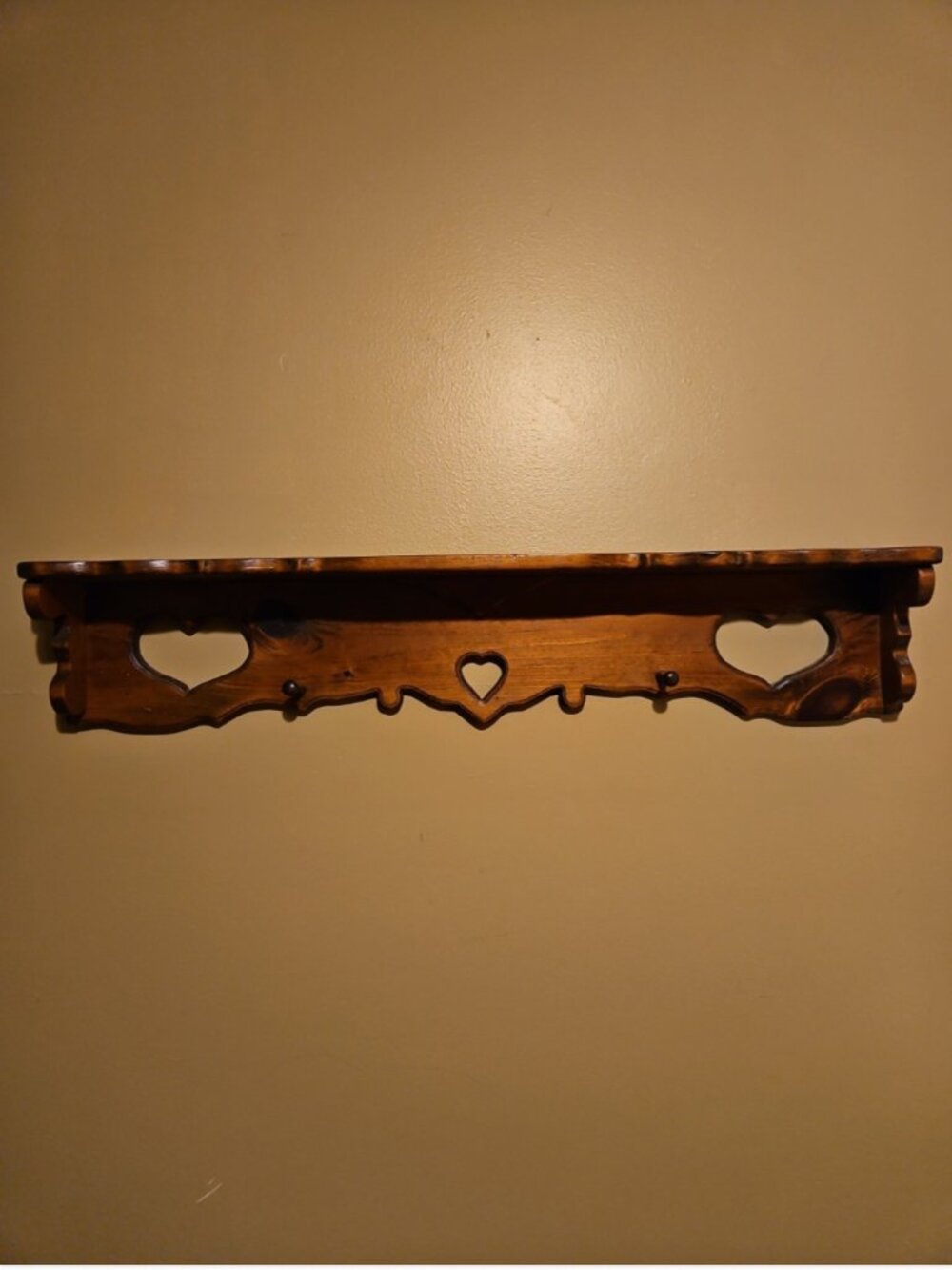 Vintage Heart Cutout Pine Wood Hanging Display Shelf Grannycore Cottagecore 41"